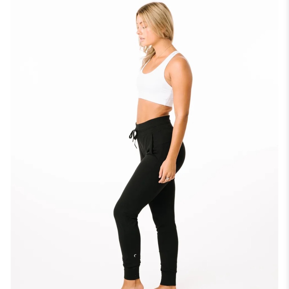 Zyia X-Large black jogger.